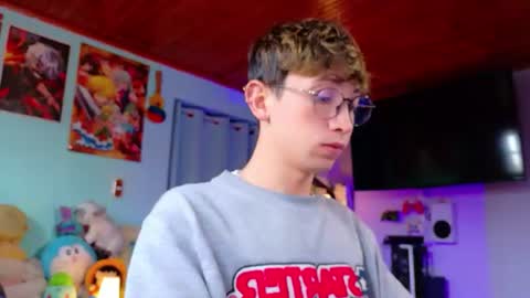 Christopher  Chris  online show from July 25, 12:57 pm