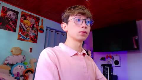 Christopher  Chris  online show from July 28, 2:13 pm