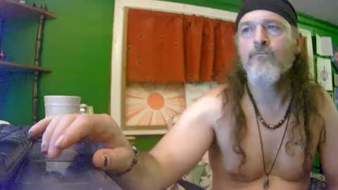 hippiedad333 online show from July 14, 4:05 am