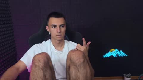 Hols online show from July 28, 8:52 pm