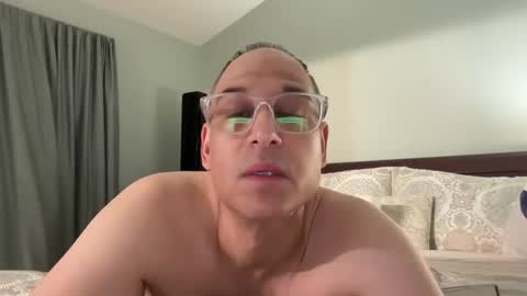 honey_man14 online show from June 11, 12:43 am