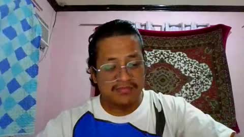 Honeybee online show from June 7, 3:30 pm