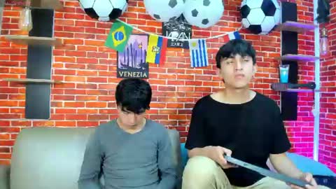 Jake y Troy online show from June 17, 8:21 pm