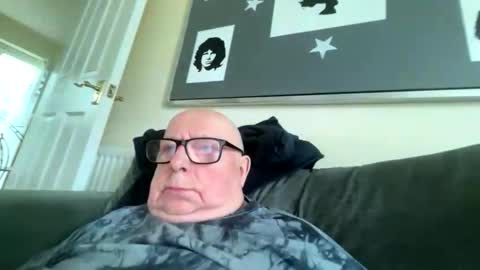 Cum suck Me off online show from May 12, 8:23 am