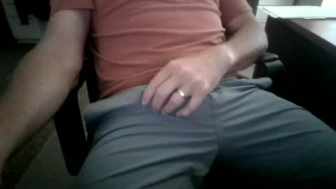 hornyhubby1001 online show from July 13, 2:52 pm