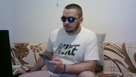 hornymonkey991 online show from July 27, 12:06 am