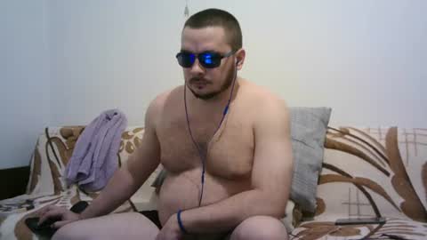 hornymonkey991 online show from August 2, 12:32 am