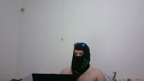 hornymonkey991 online show from May 7, 2:44 am