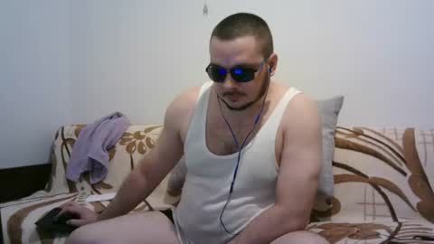 hornymonkey991 online show from July 29, 10:31 pm