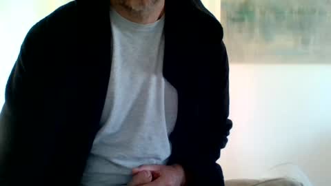 hornystepdad80 online show from August 2, 7:17 am