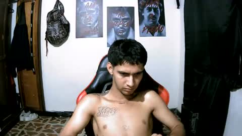 hot__mechanic online show from July 17, 11:33 pm