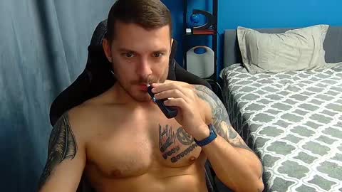 hot_cap_77 online show from May 3, 6:32 pm
