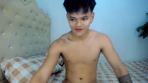 hot_fucker_ online show from June 20, 12:32 pm