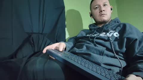 hot_guy36 online show from August 8, 1:45 am
