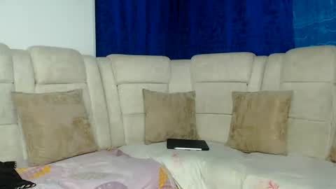 Hot Sharks   online show from July 22, 7:22 am