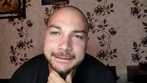 Kristiyan online show from May 31, 9:05 pm