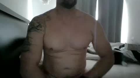 hotandhard123321 online show from May 4, 5:15 pm