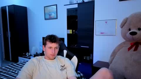 Hotboyshorny online show from May 4, 10:39 am