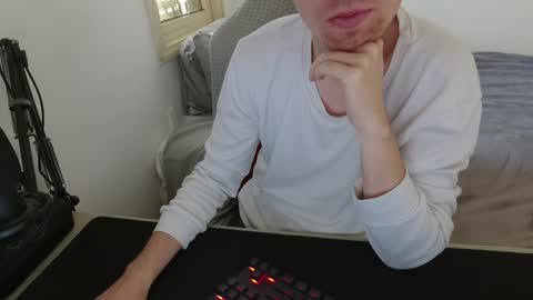 Hikikomori Alex online show from May 8, 7:42 am
