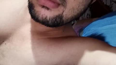 HottestPinoy32 online show from May 4, 3:47 pm