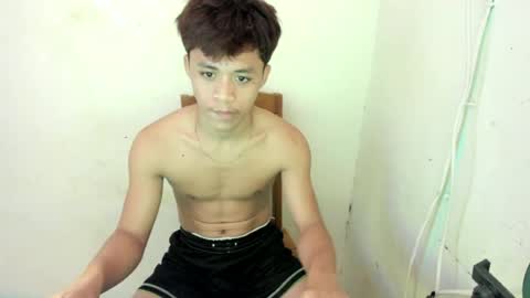 hottie_migs online show from July 5, 7:37 am