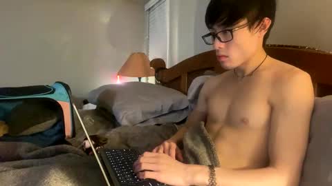 hottiewithabody101 online show from May 8, 1:17 am