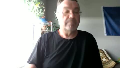 Hottop 1981 online show from May 17, 6:48 pm