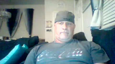 hotyummycock69 online show from May 19, 1:56 am