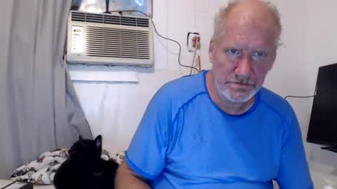 houseflipper online show from August 1, 10:42 pm