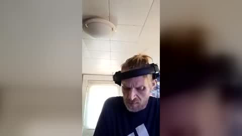SeanPatrick online show from July 28, 6:31 pm
