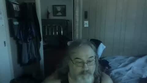 lonely huggy bear online show from July 7, 1:15 pm