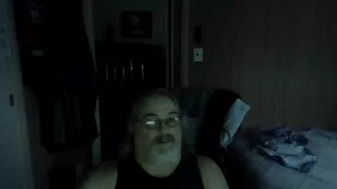 lonely huggy bear online show from July 17, 11:50 am