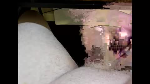hung_mac0 online show from May 14, 5:22 pm