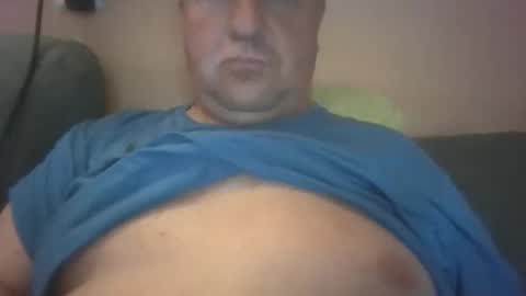 vastagfasz magyar apuci online show from June 7, 4:47 pm