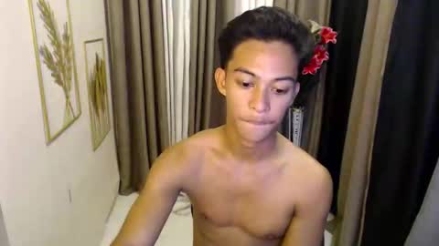 hunk_edward online show from April 28, 6:29 am