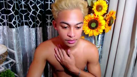 hunk_edward online show from June 14, 7:05 pm