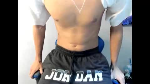 iammaik online show from May 27, 11:35 pm