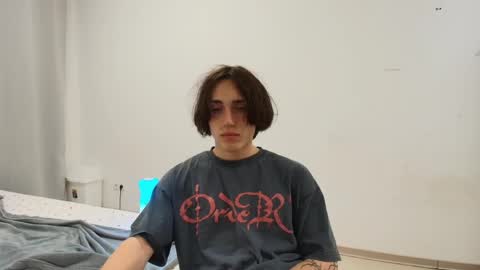 ian_bucks online show from June 5, 7:52 pm