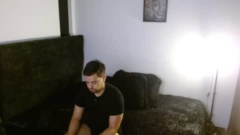 Ian Davis online show from August 2, 10:46 am