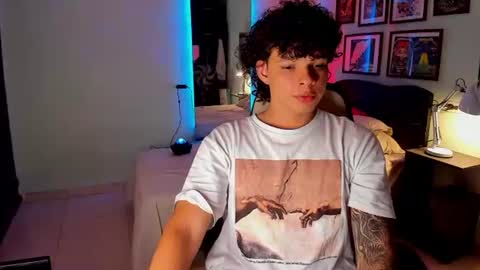 Andres online show from August 8, 7:32 pm