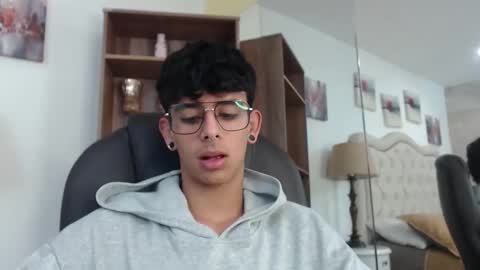 ibratxandy online show from May 7, 11:54 am