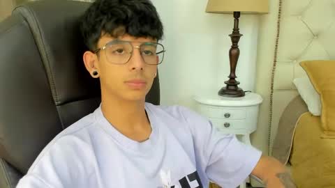ibratxandy online show from June 4, 6:47 pm