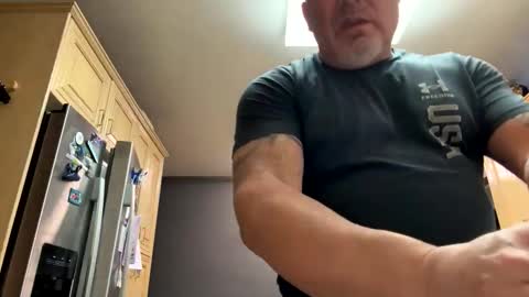 icanmakeyousquirt69 online show from June 11, 1:16 am