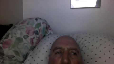 icumming online show from May 17, 3:03 am