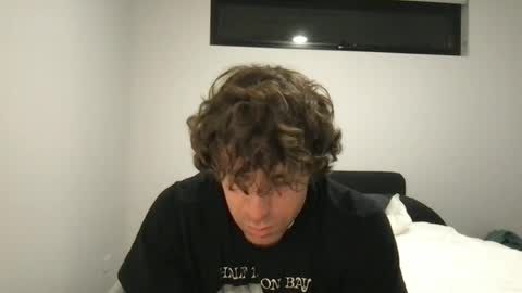 icyninesix online show from June 18, 3:06 pm