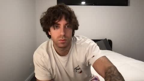 icyninesix online show from June 9, 2:52 pm