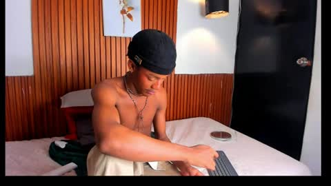 ikaro_blue online show from July 12, 1:40 am
