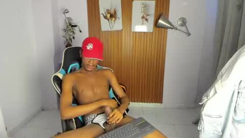 ikaro_blue online show from July 15, 1:01 am