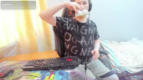 iliaskris online show from July 28, 3:21 pm