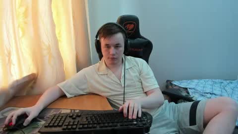 iliaskris online show from May 9, 9:54 am